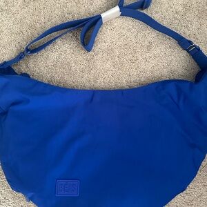 BÉIS crescent catchall in cobalt blue